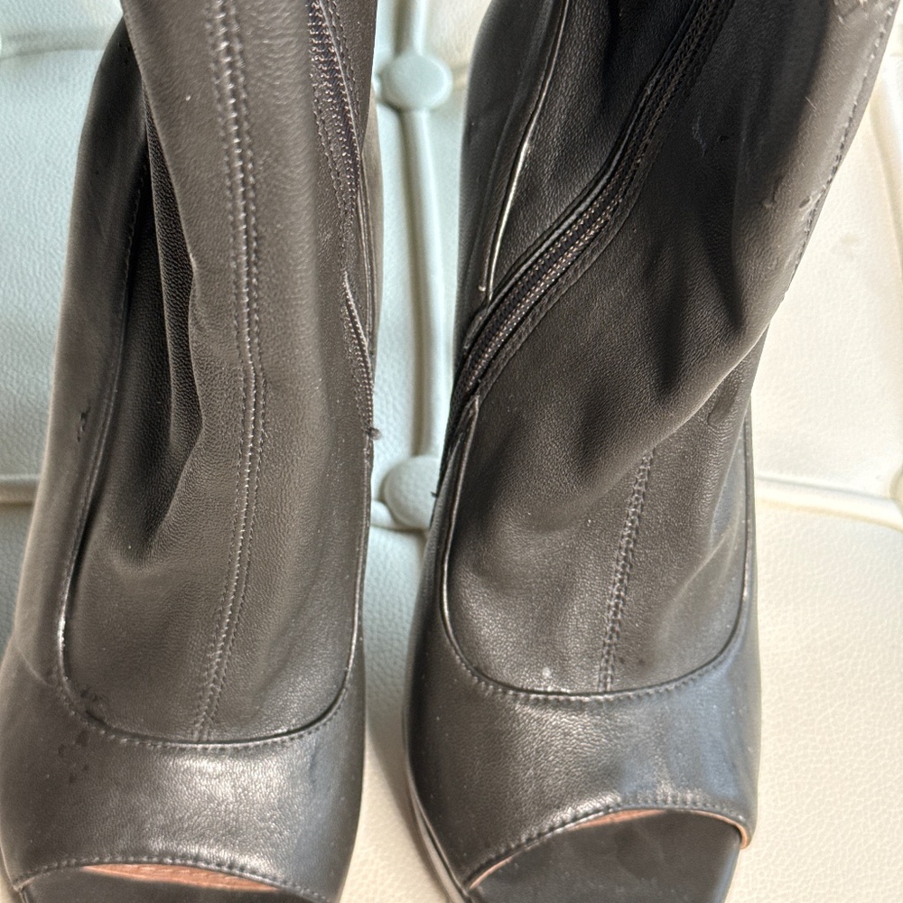 BCBG Max Zaria stilettos